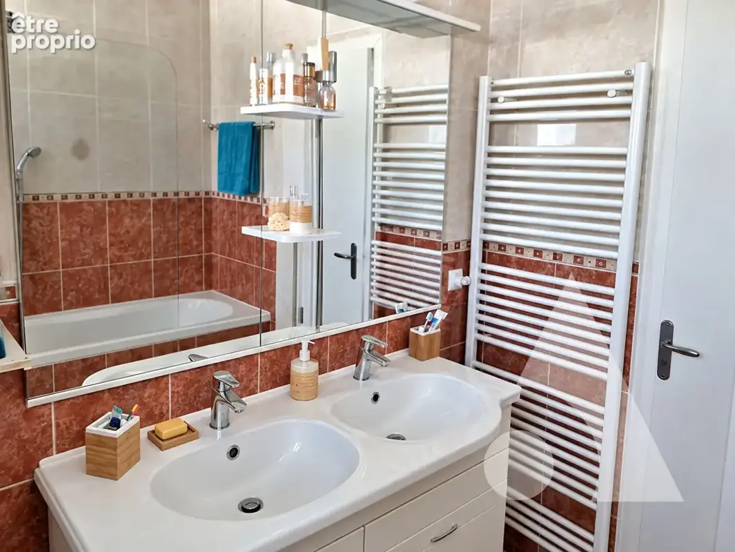 GEX - Maison - 4 chambres - 129.48 m2 - Jardin 480 m² - Piscine - photo 12