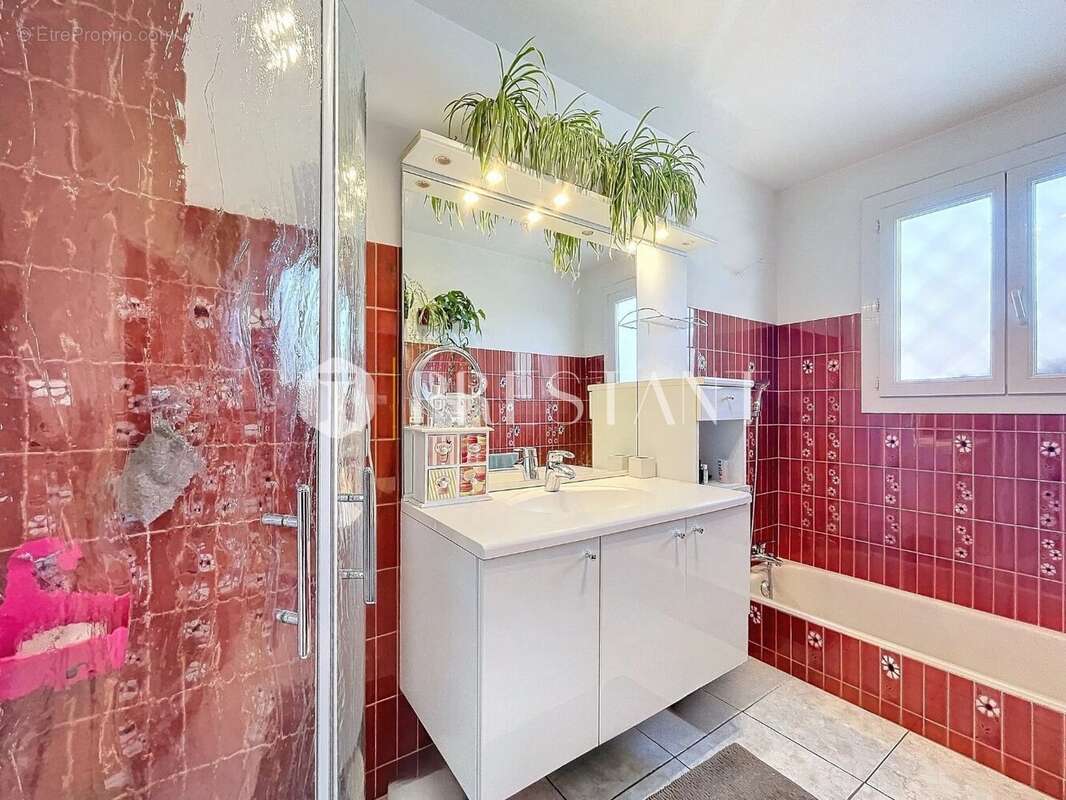 Maison à BASSUSSARRY