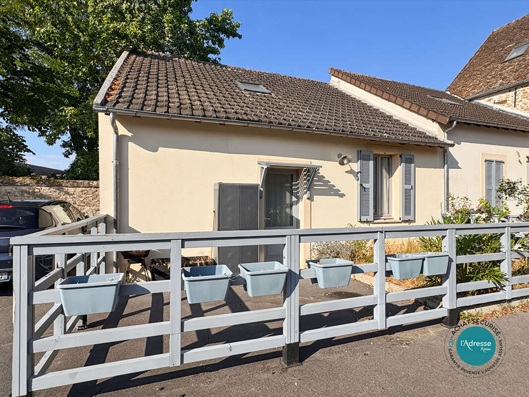 Duplex individuel 46.85m² rénové en hypercentre Mennecy - photo 8