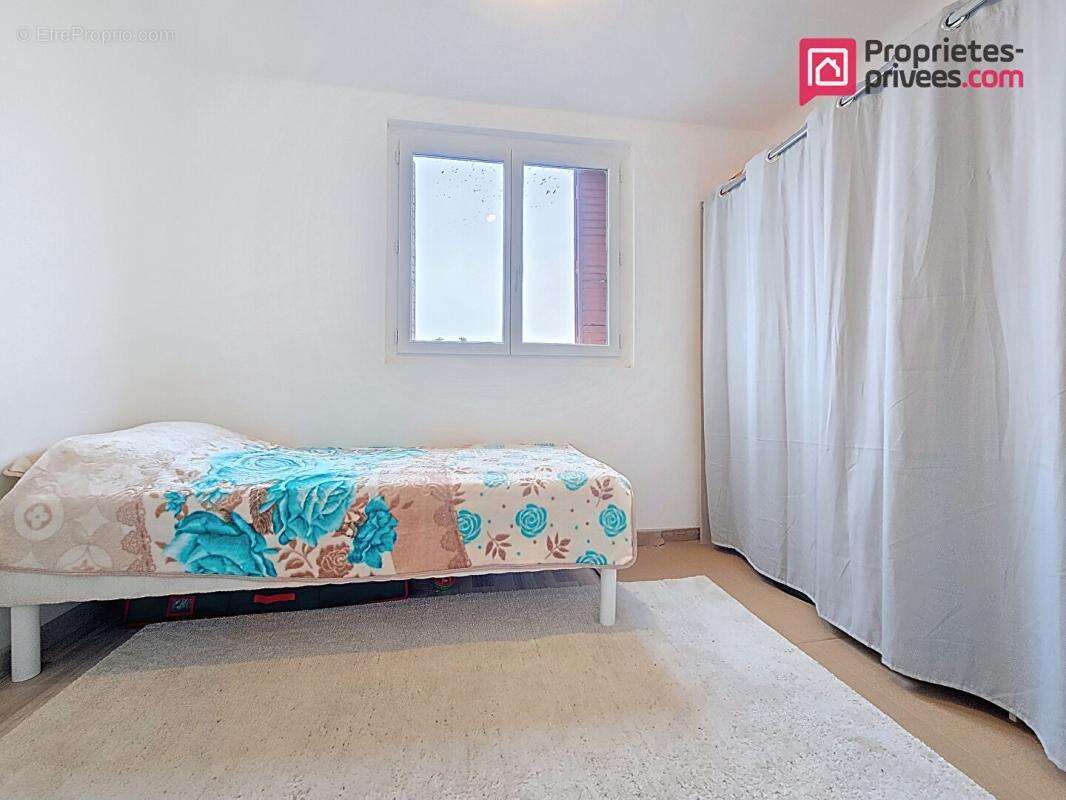 Appartement à BOLLENE