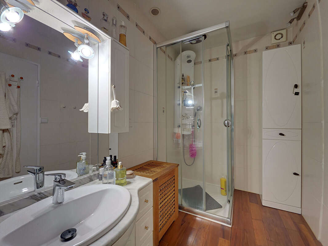 Maison 4 chambres 6 pièces - photo 9