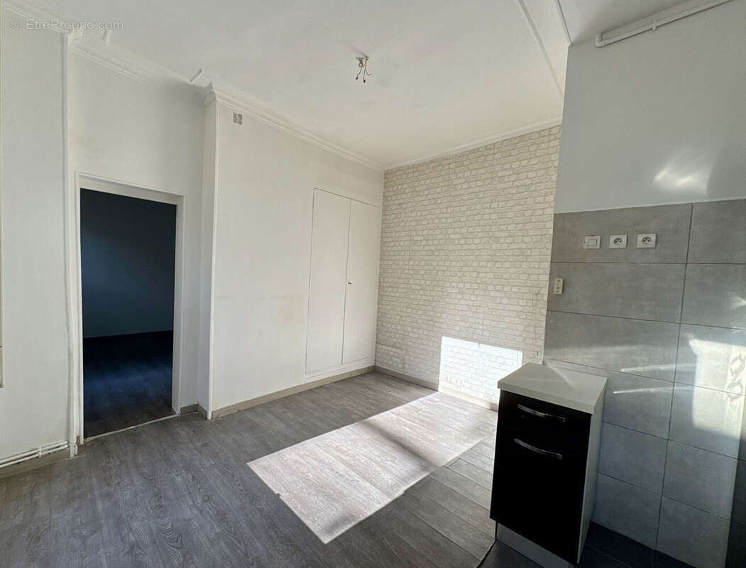 Appartement à PARIS-19E