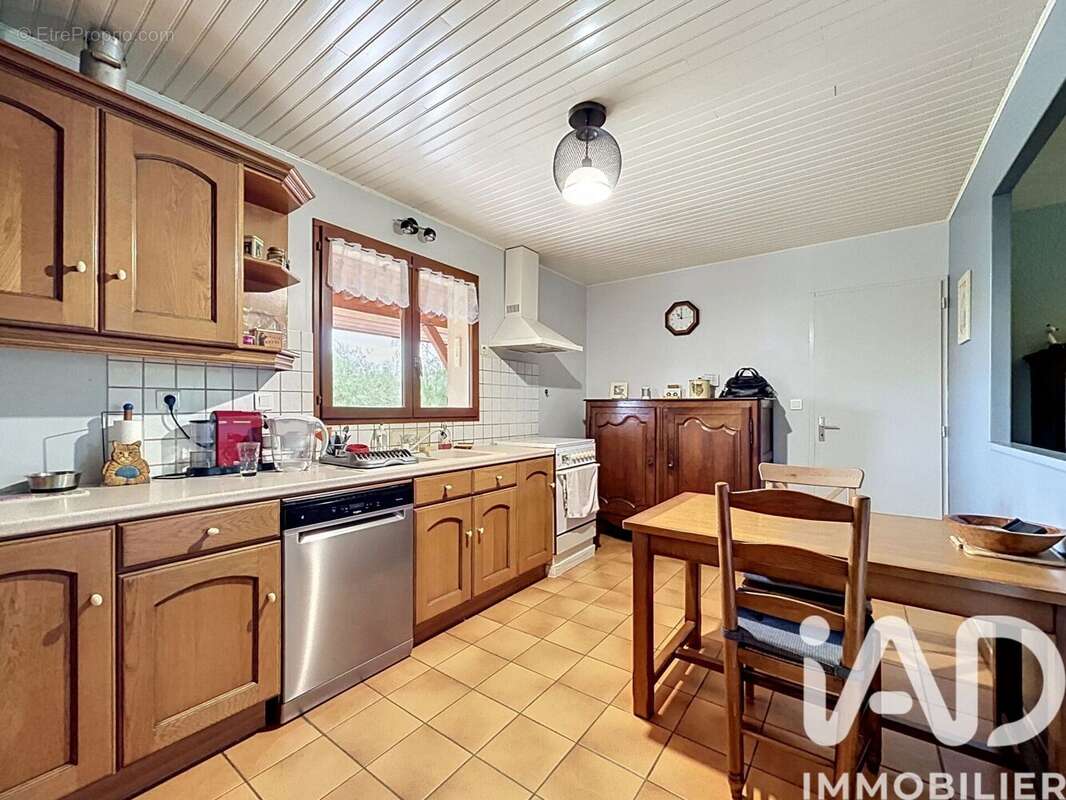 Photo 4 - Maison à LAGORCE