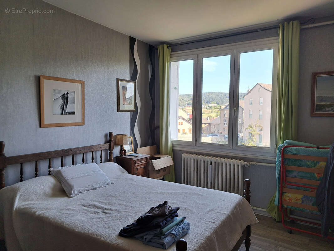 Appartement à TENCE