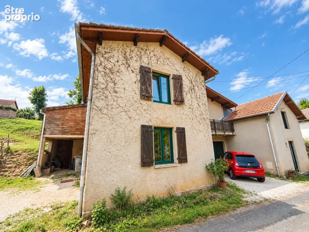 EN EXCLUSIVITÉ – À vendre à Fraisans, maison individuelle spacieuse - photo 2