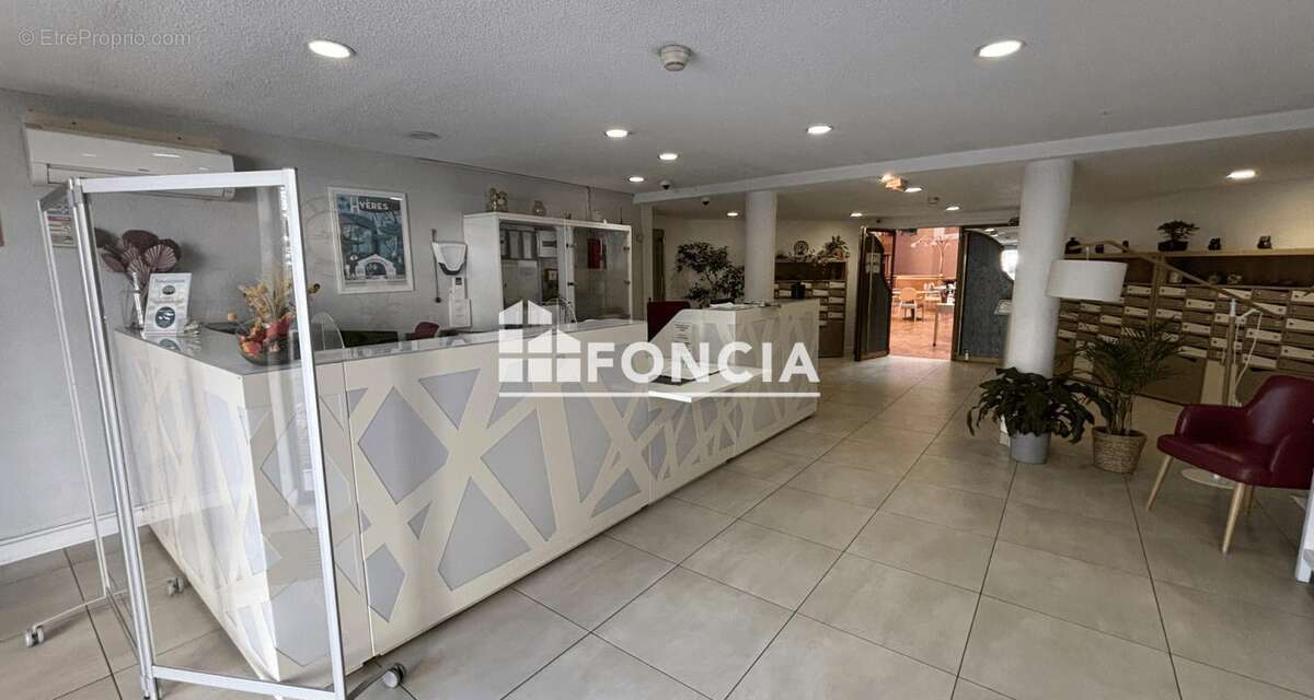 Appartement à HYERES