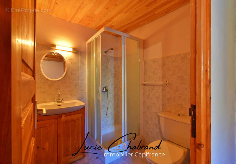 Maison à SAINT-VERAN