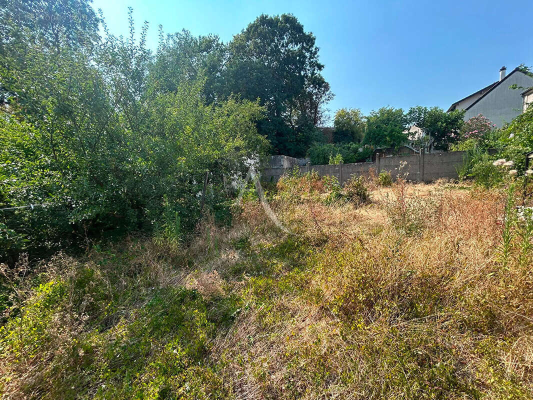 Maison à rafraichir beau potentiel - photo 11