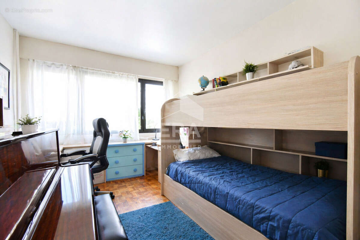 Appartement à ISSY-LES-MOULINEAUX