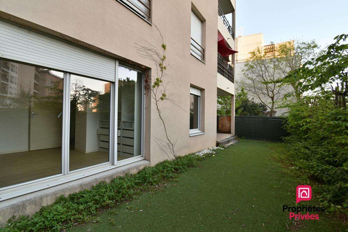 T3  très lumineux de 60 m2 en Rez de jardin - Habitation ou activité libérale - photo 11