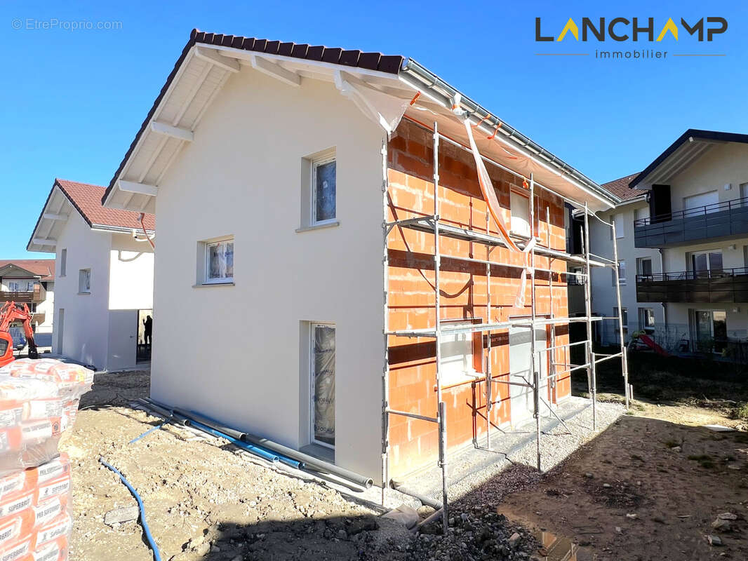 Maison à SEYSSEL