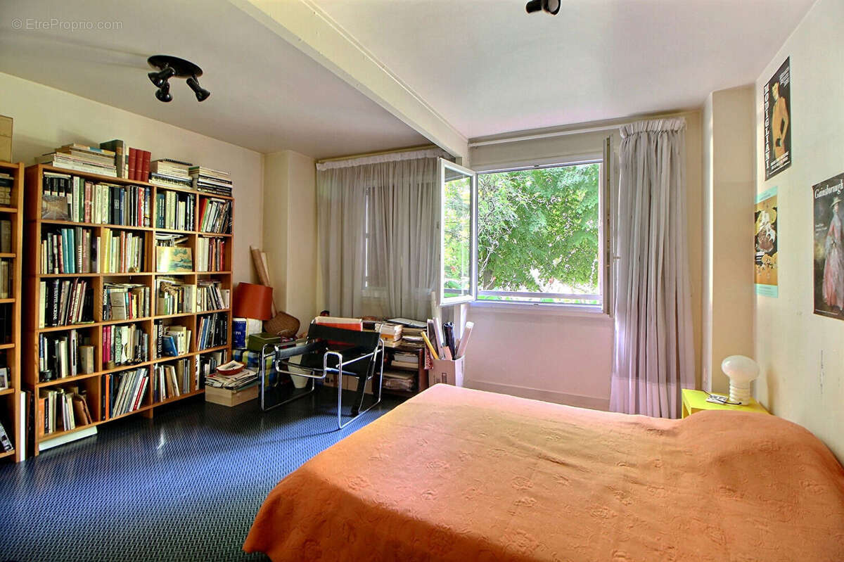 Appartement à SURESNES