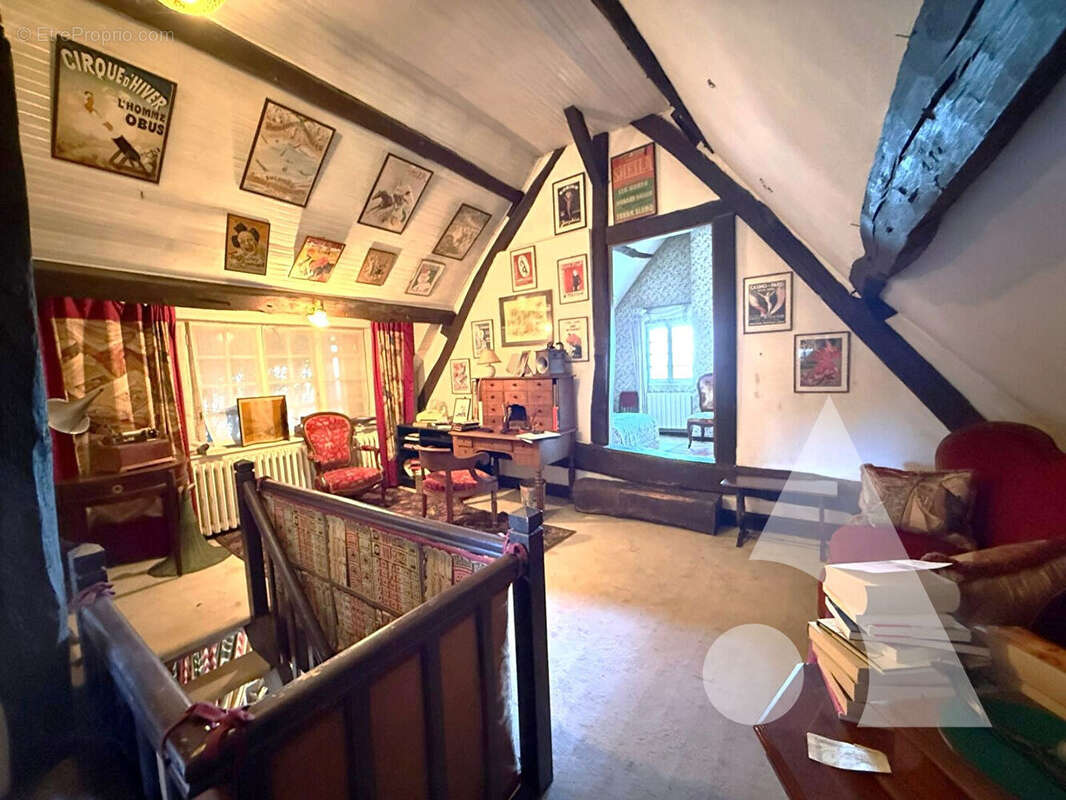 Maison à ESTREES-SAINT-DENIS