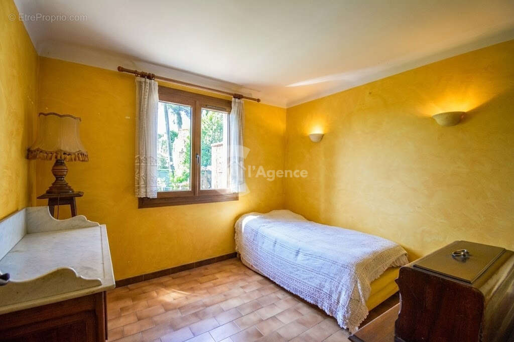 Maison à MOUGINS