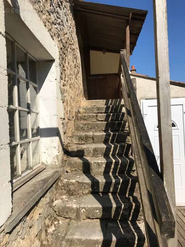 Maison à SAINT-GENEROUX