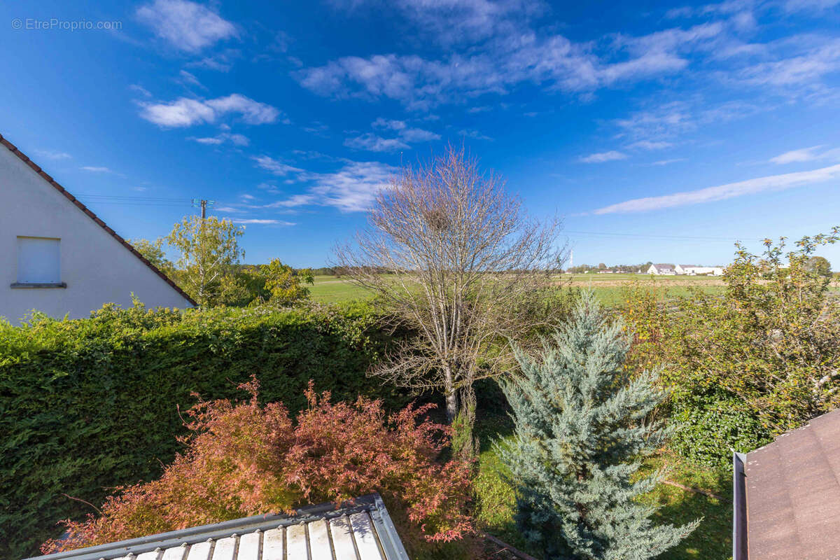 Maison à HAUTEVILLE-LES-DIJON