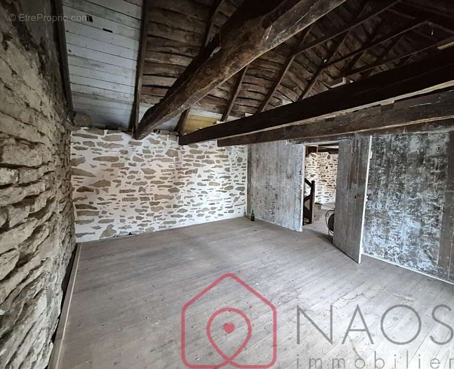 Maison à LANGOLEN