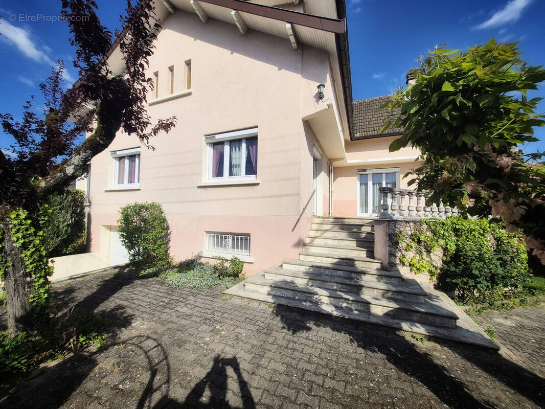 Maison à TIGNIEU-JAMEYZIEU