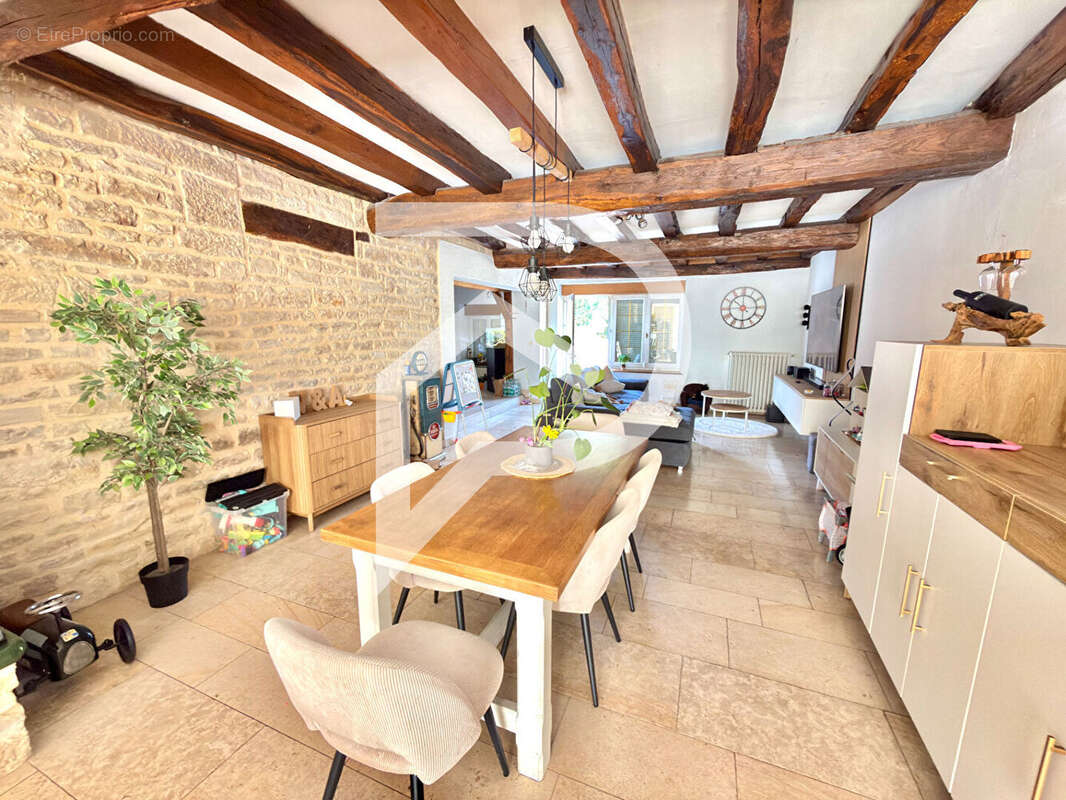 Maison à JONCHERY