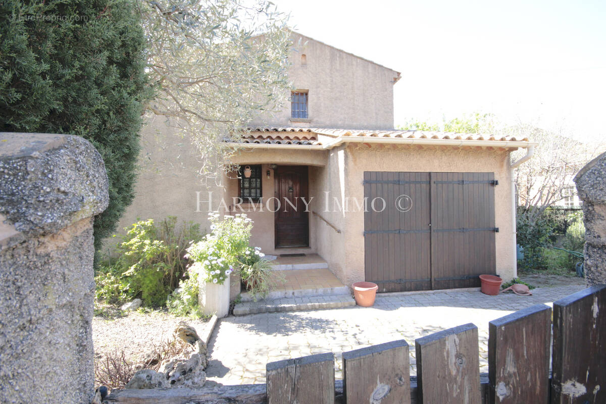 Maison à FREJUS