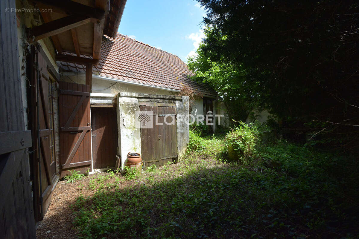 Maison à BOUILLY-EN-GATINAIS