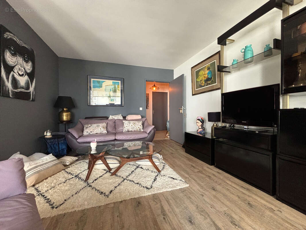 Appartement à ENGHIEN-LES-BAINS