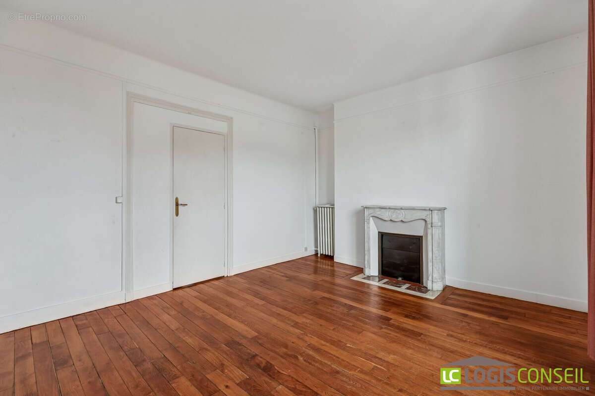 Appartement à BOURG-LA-REINE