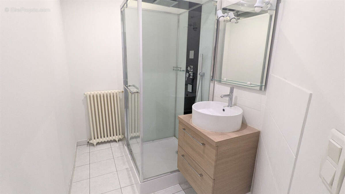 Appartement à SAINT-DOULCHARD