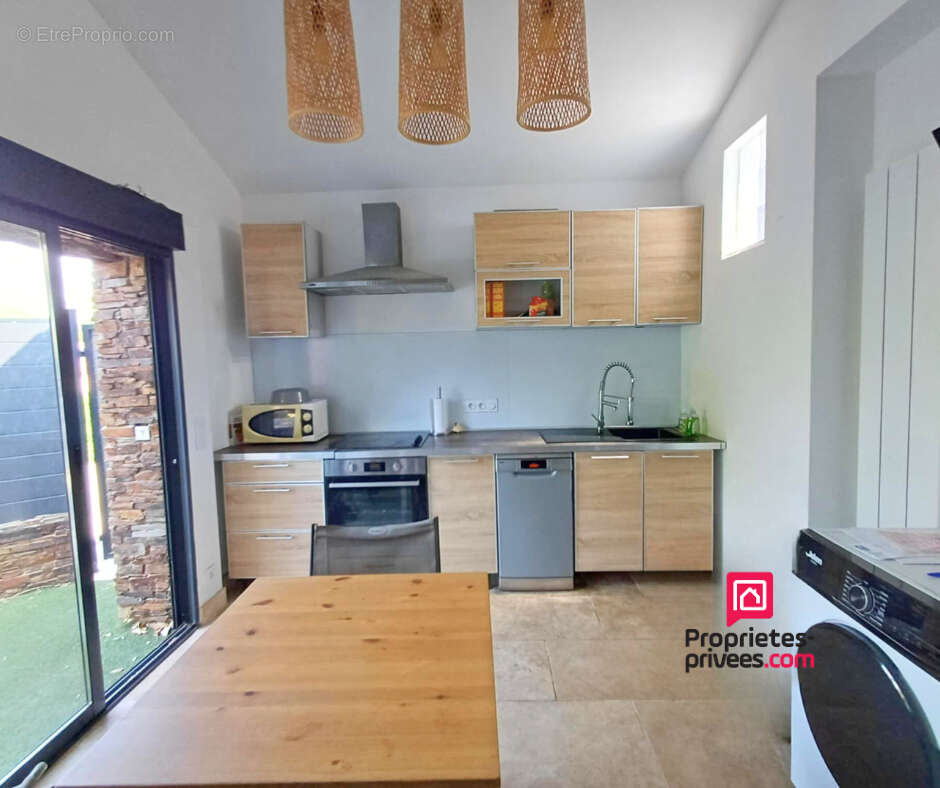 Maison à ROQUEBRUNE-SUR-ARGENS