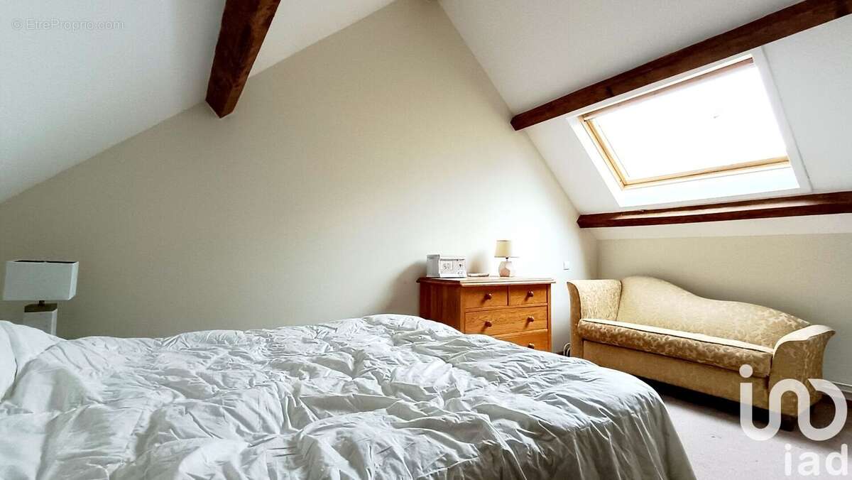 Maison 92 m² à Maisonnais  - photo 4