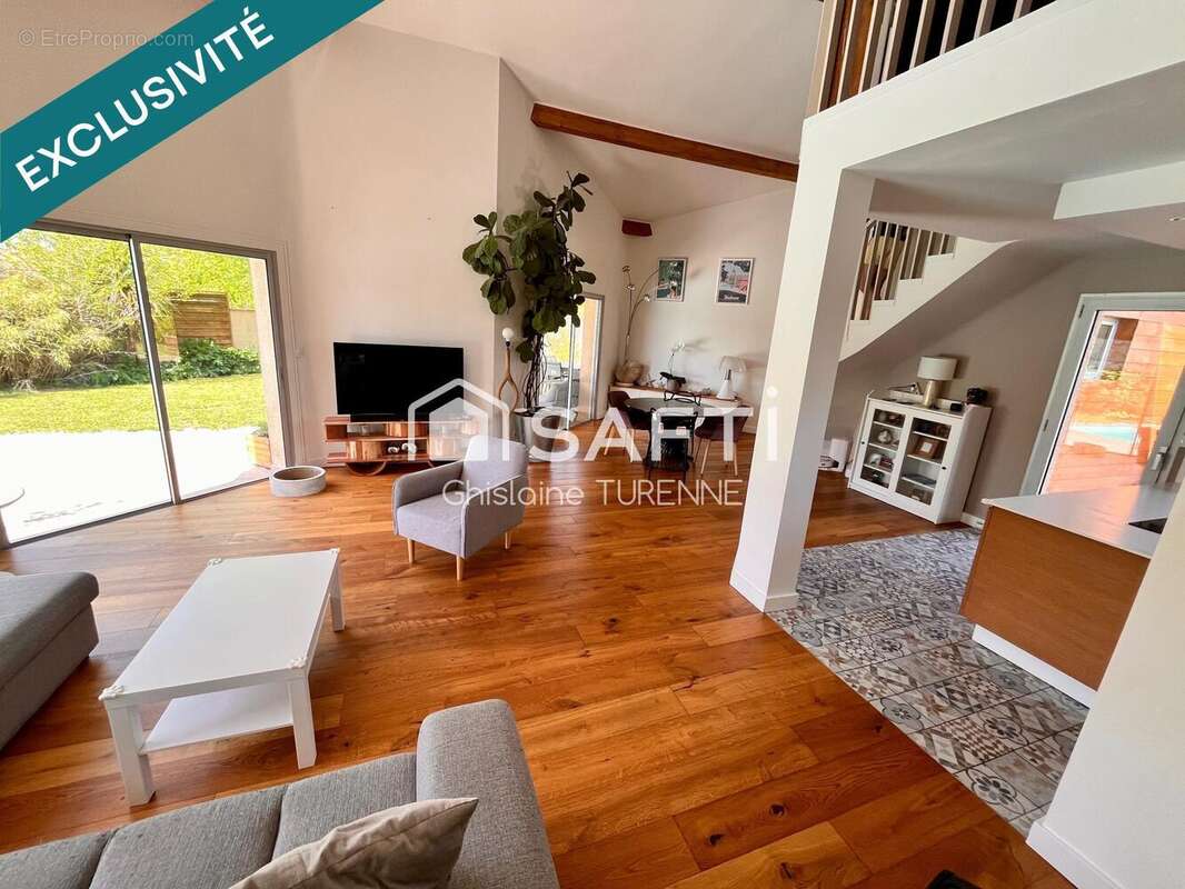 Photo 2 - Maison à BEAUZELLE