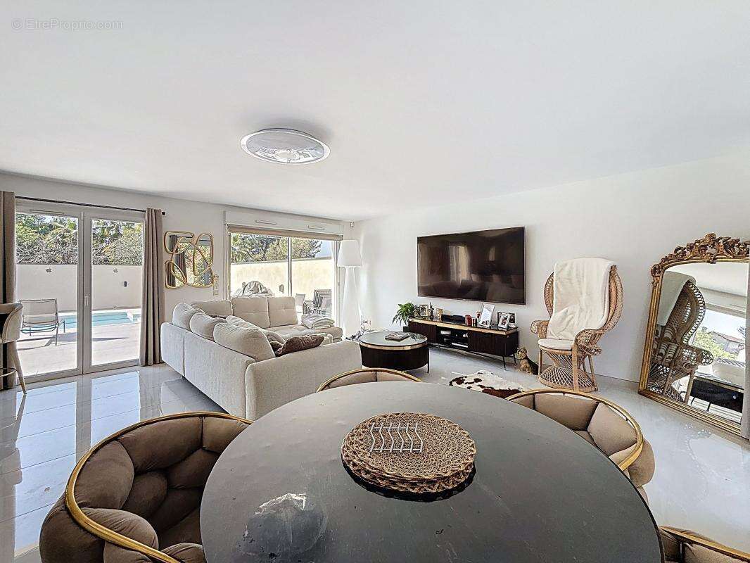 Maison à MOUGINS