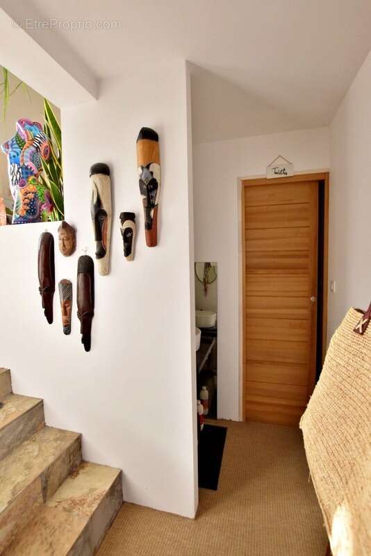 Maison à SOLLIES-TOUCAS