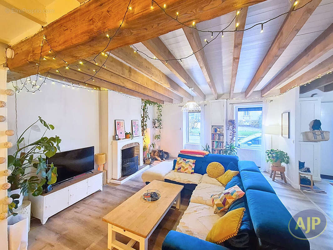 Maison à L'HERBERGEMENT