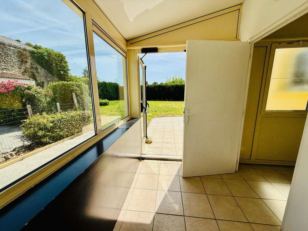 Photo 4 - Appartement à SAINT-GENIS-DE-SAINTONGE