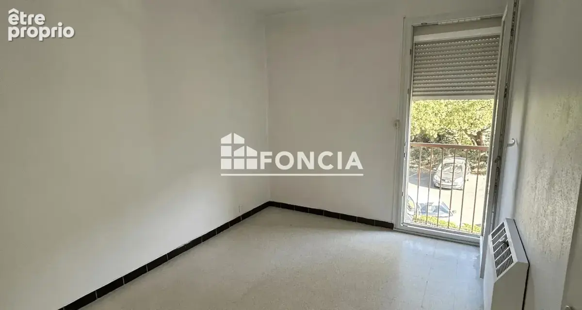  À VENDRE – Appartement Type 4 avec grand balcon – Résidence La Louve - photo 4
