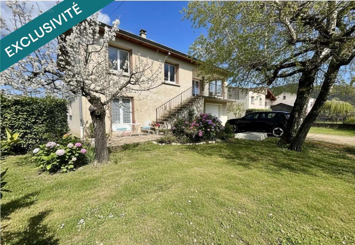 Photo 2 - Maison à SAINT-JEAN-DE-MUZOLS