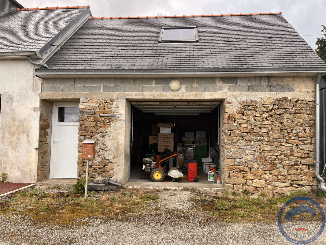 Maison à PLOGONNEC
