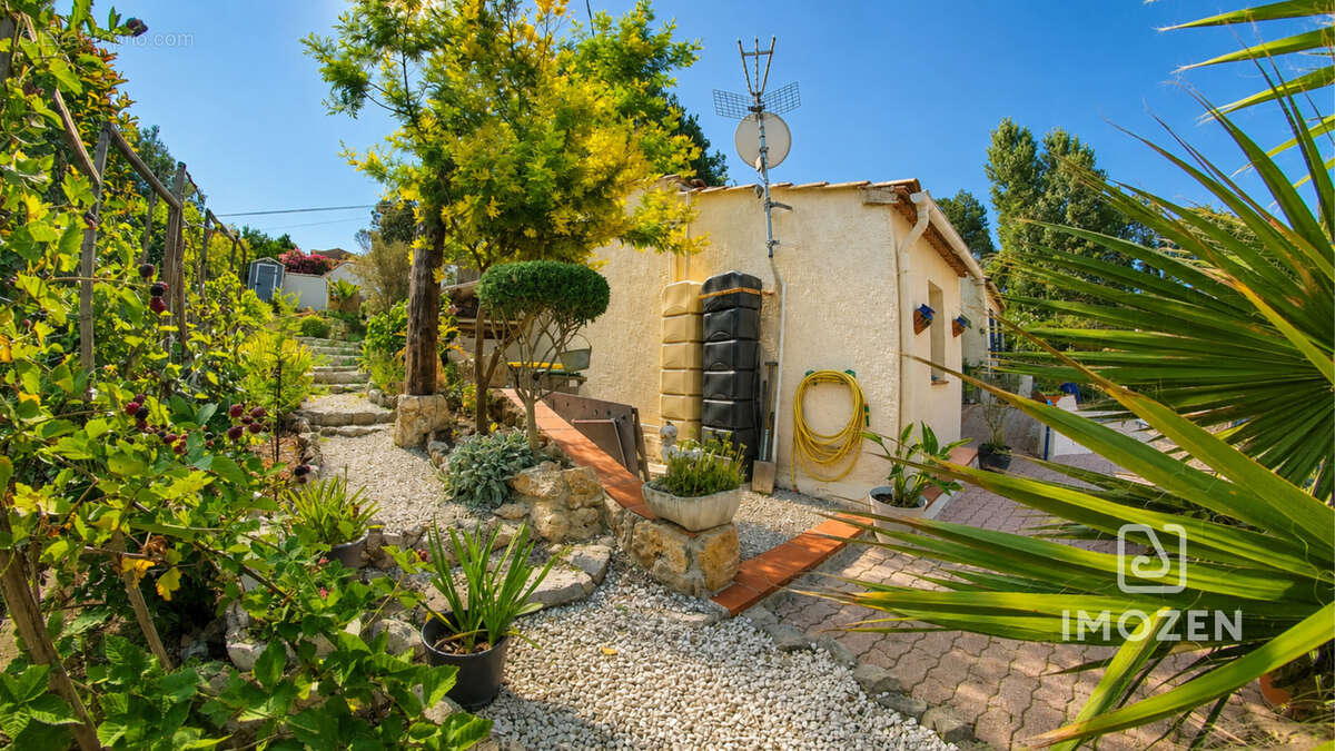 Maison à FLASSANS-SUR-ISSOLE