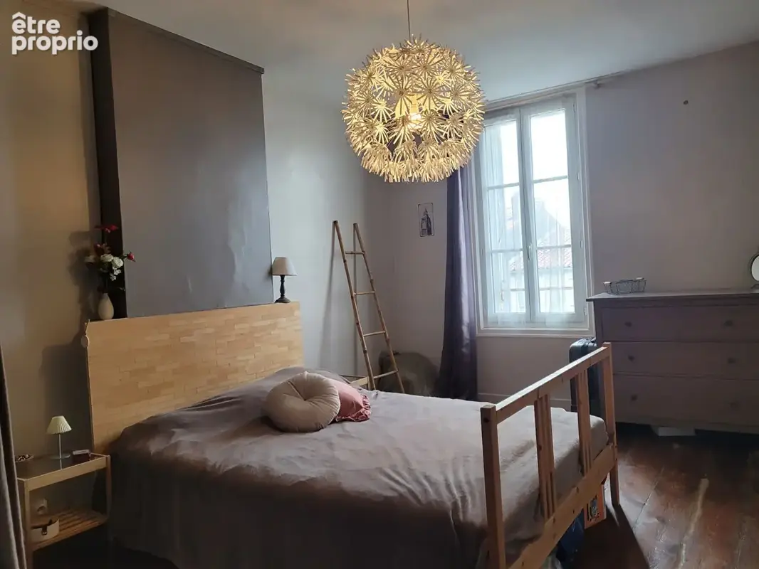 ROCHEFORT hyper centre appartement au 2ème de 57 m² de type 3 avec cave privative - photo 8
