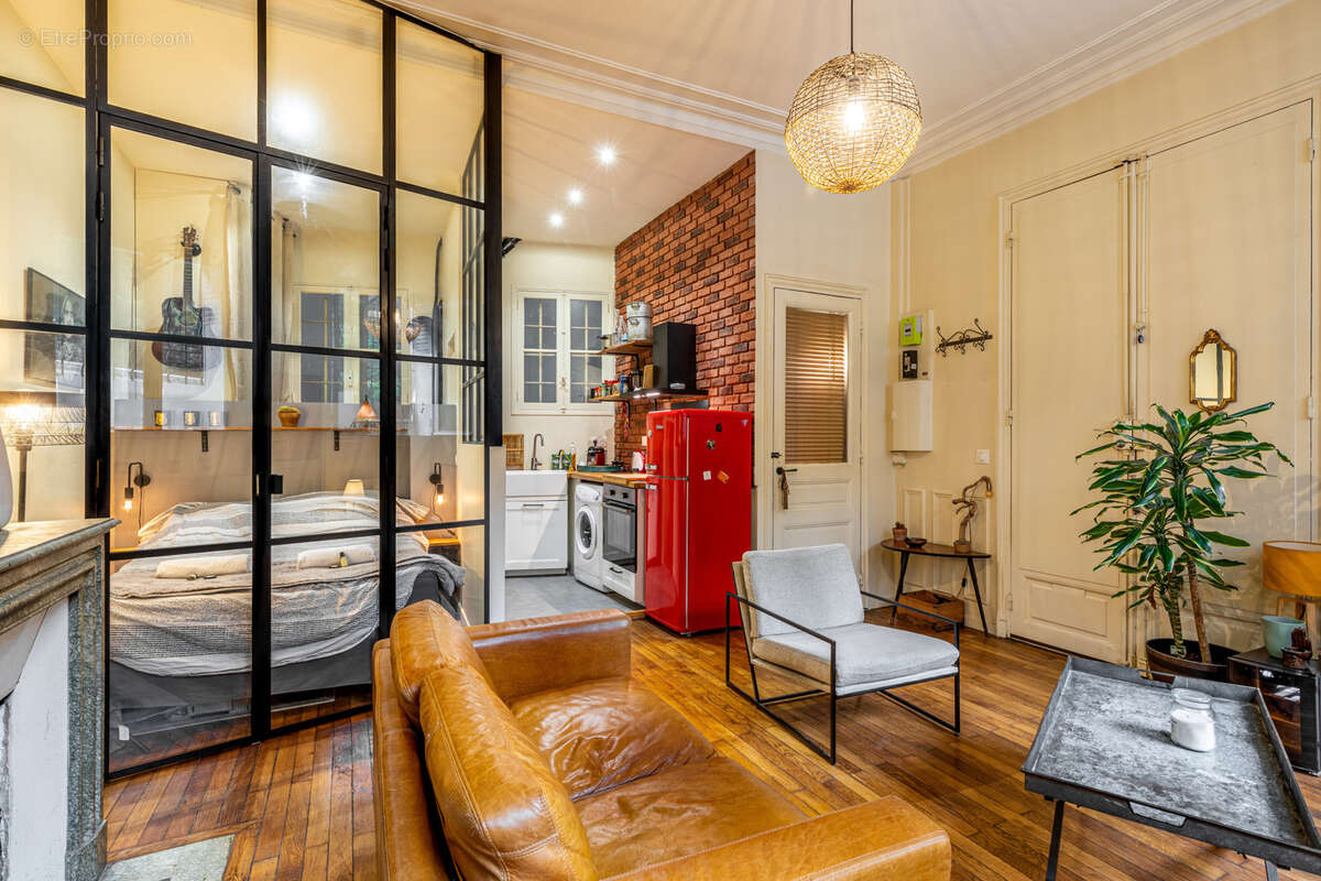 Appartement à PARIS-18E