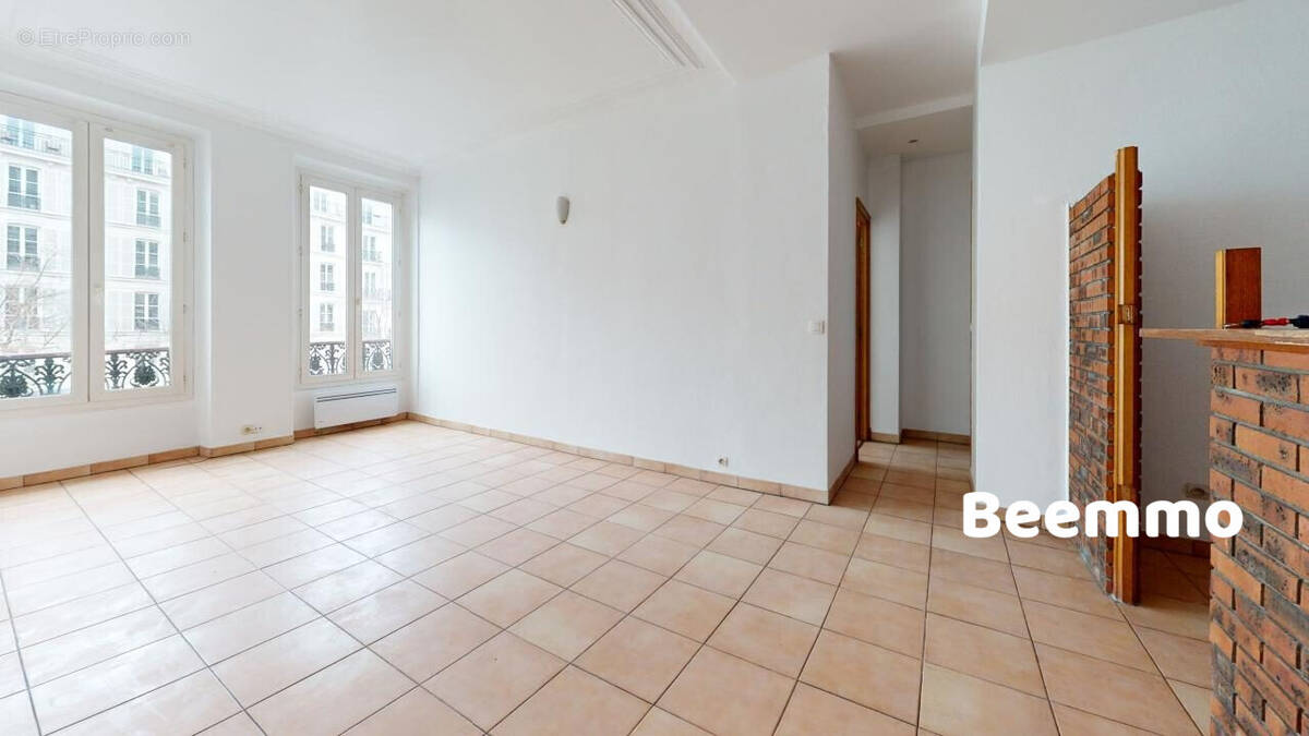 Appartement à PARIS-11E