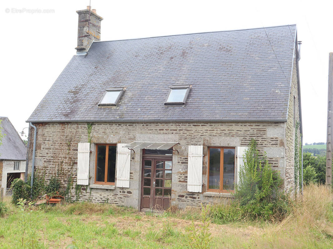 Maison à SOURDEVAL