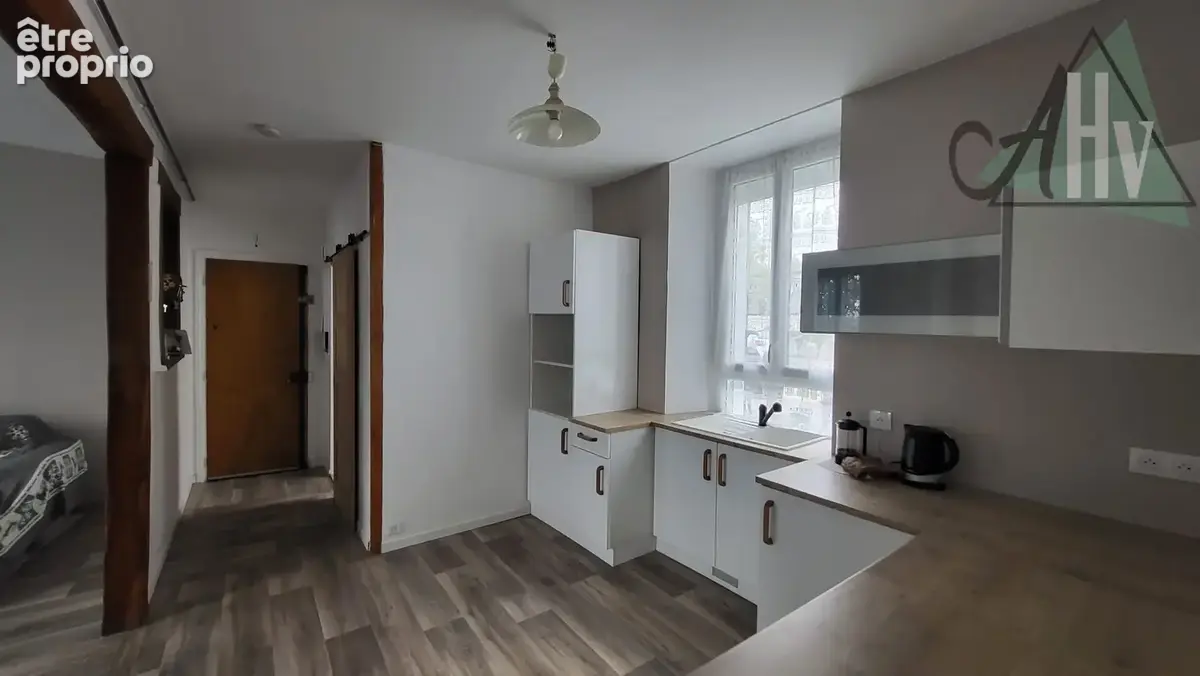 Appartement rénové avec jardin - Cannes-Ecluse (77) - photo 4