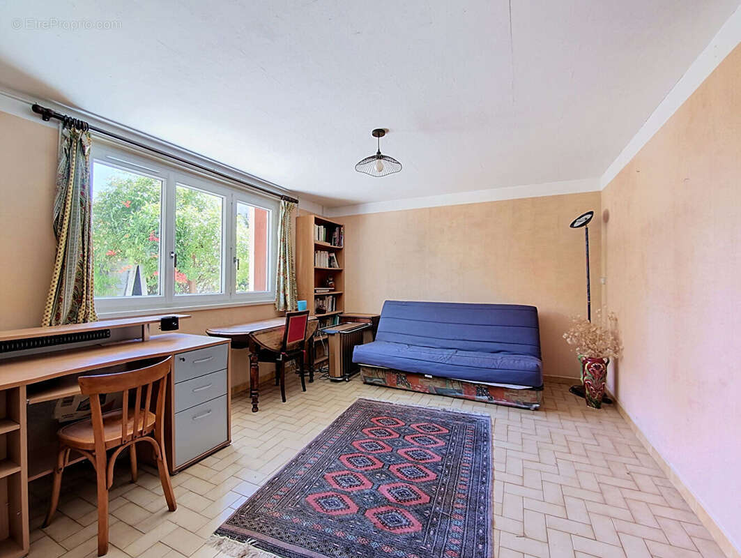 Prox Voie Verte / Métro Cuire - grande maison familiale - photo 15