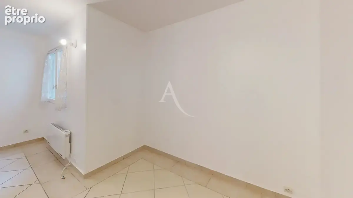 Appartement CHILLY-MAZARIN 1 pièce 18.69 m² - photo 4