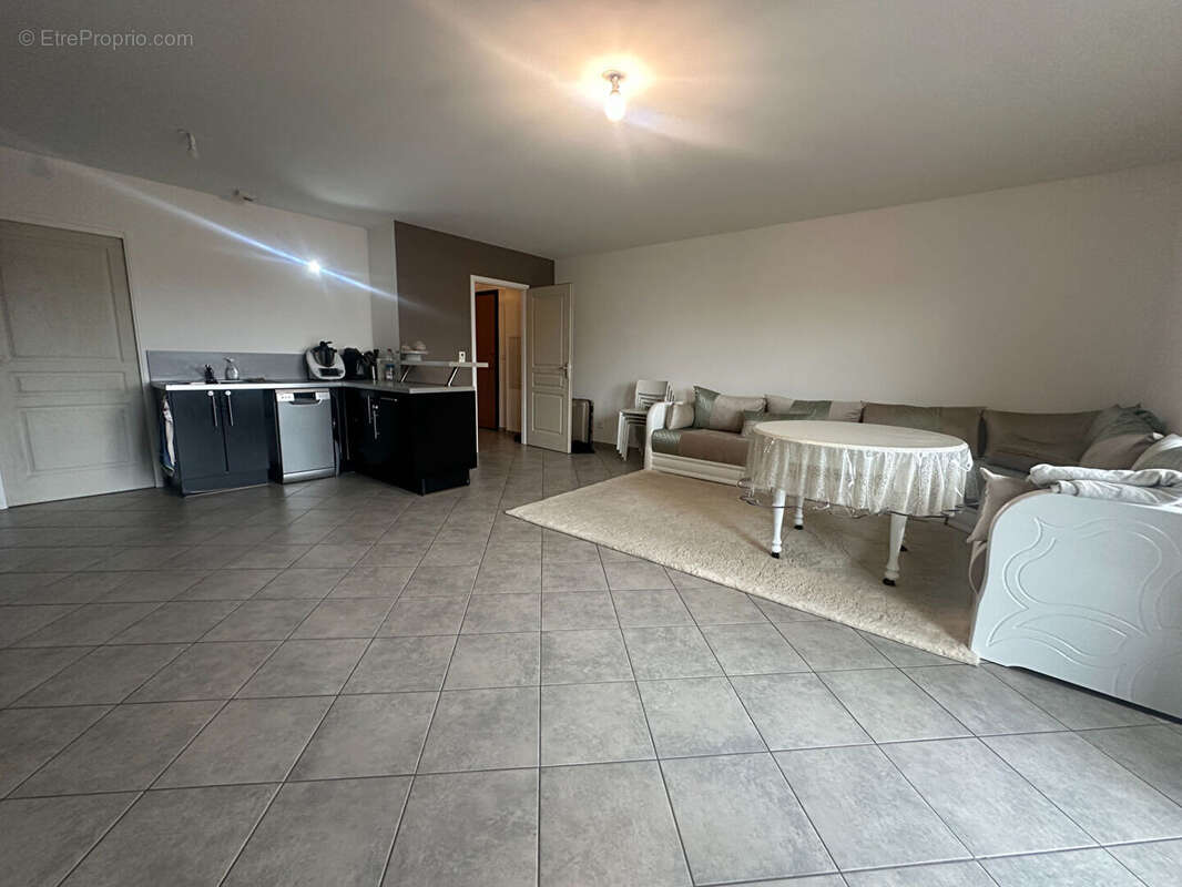 Appartement à AMNEVILLE