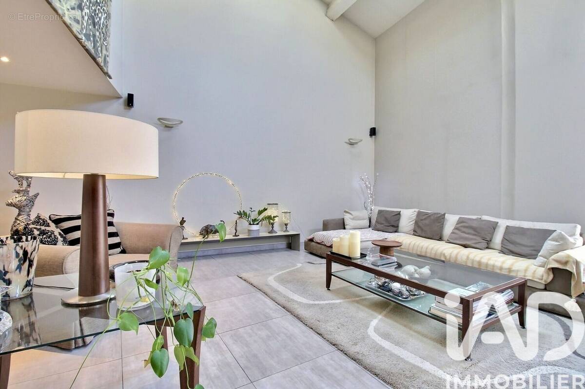 Photo 1 - Appartement à MORIERES-LES-AVIGNON