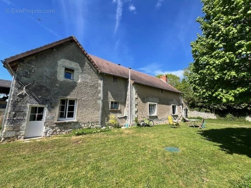 Maison à SAINT-SAUVEUR