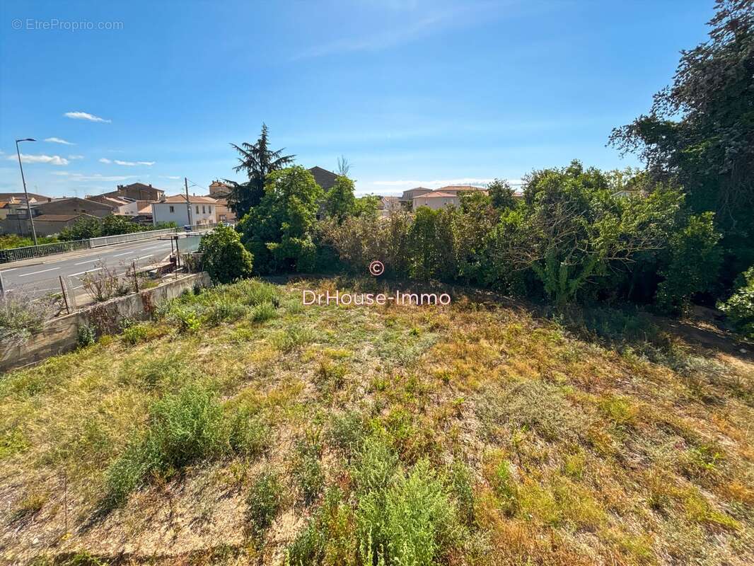 Terrain à MARAUSSAN